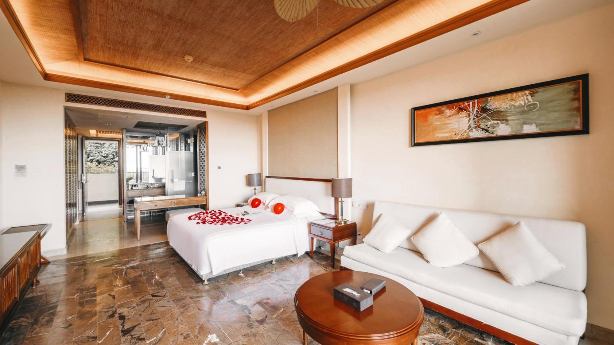 Stony Brook Villa Jianguo Resort Санья Экстерьер фото