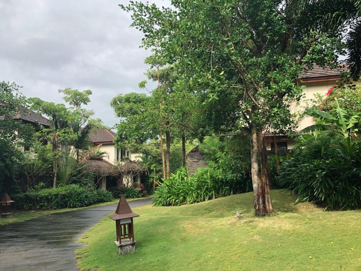 Stony Brook Villa Jianguo Resort Санья Экстерьер фото