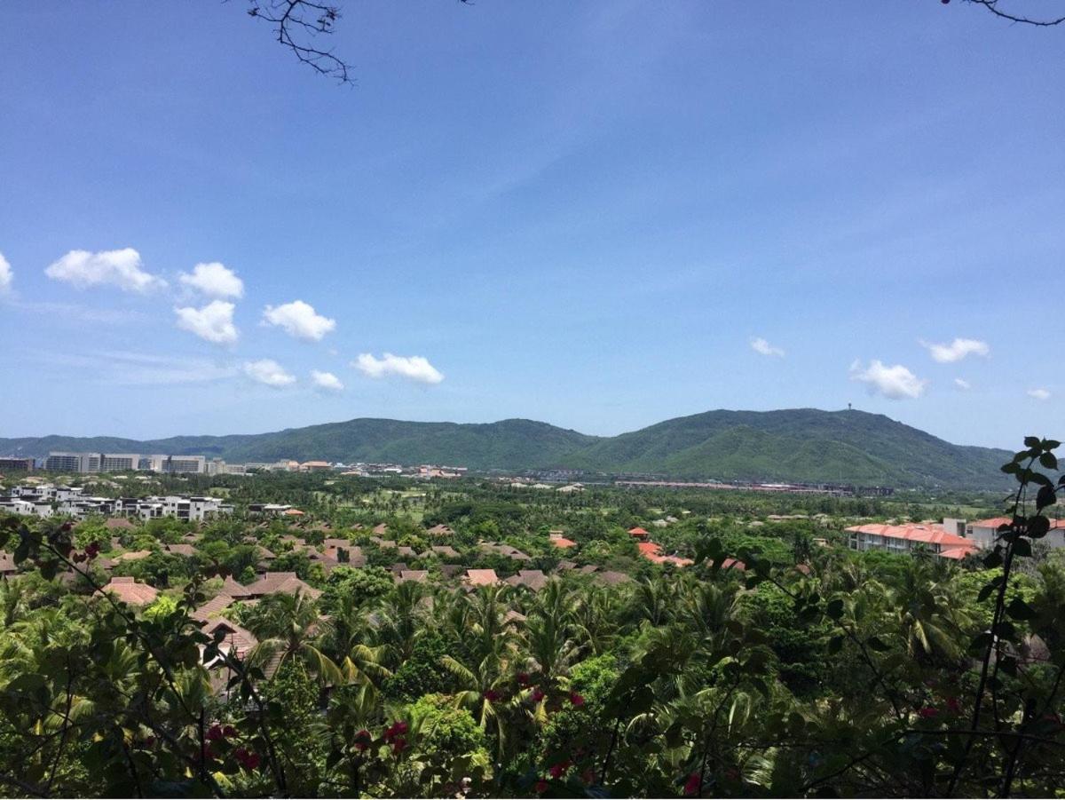 Stony Brook Villa Jianguo Resort Санья Экстерьер фото