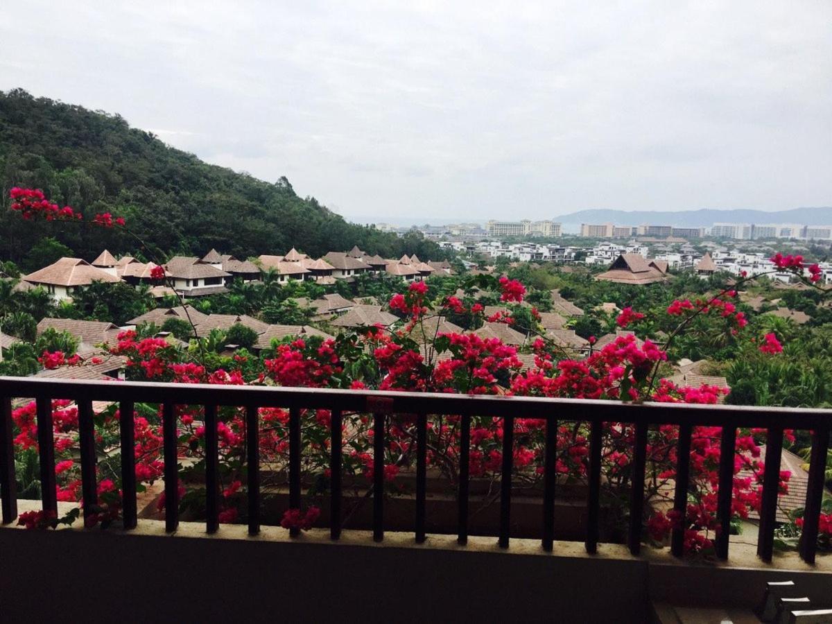Stony Brook Villa Jianguo Resort Санья Экстерьер фото